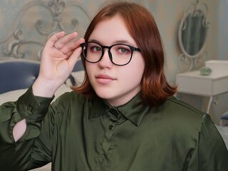 ApheliaLewis webcam nude pics