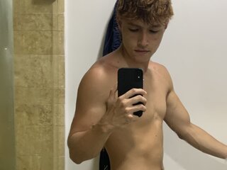 LiamAndrewz sex ass camshow